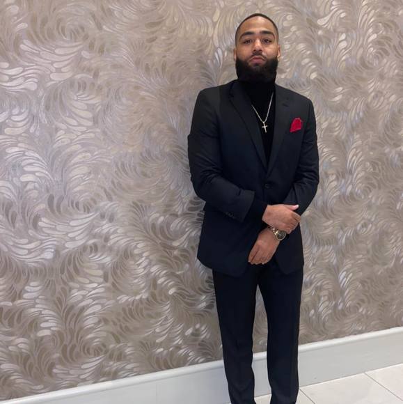 Profile Picture of Joseph Lemelle (@joseph_lemelle) on Poshmark