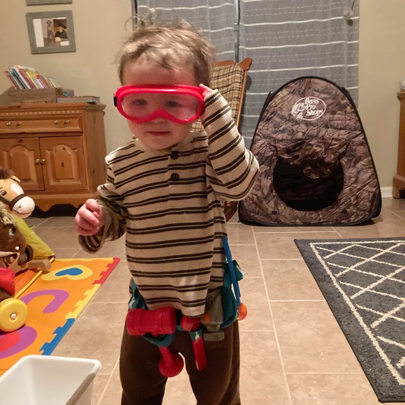 Profile Picture of Mickenzi Perry (@perrymep) on Poshmark