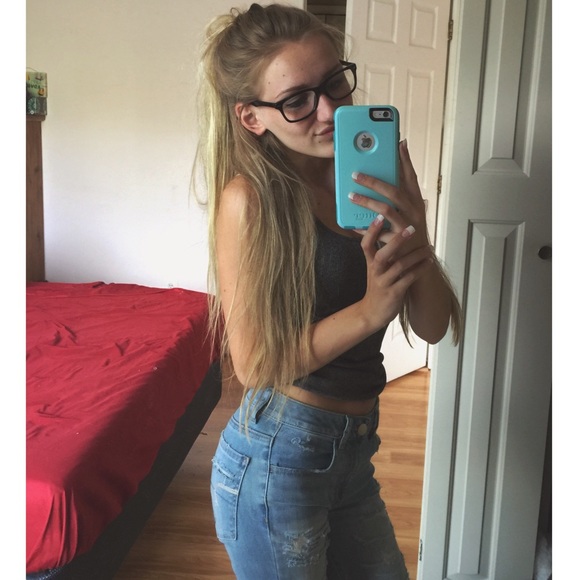 Profile Picture of Becky Busen (@busenbecky) on Poshmark