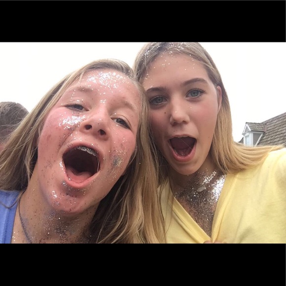 Profile Picture of Macy Richardson (@macyrich13) on Poshmark