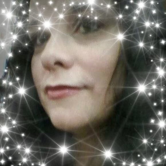 Profile Picture of Patricia Burton (@lillymoon0213) on Poshmark