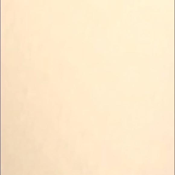 Profile Picture of Weeee Weeee (@weeee587) on Poshmark