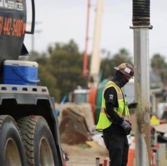 Profile Picture of Rodriguez Emmanuel (@emmanuel760) on Poshmark