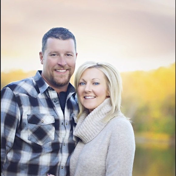 Profile Picture of Andrea Tegtman (@ategtman) on Poshmark