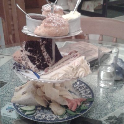 Profile Picture of Roger Beddingfield (@andrewmarrfan99) on Twitter