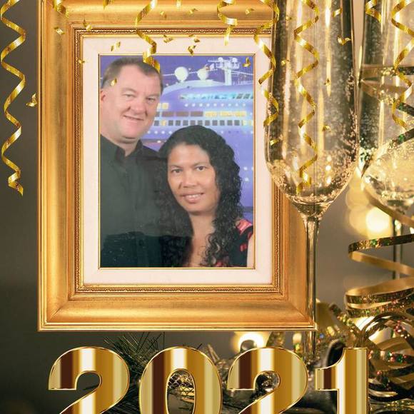 Profile Picture of Marites Davey (@ellabella1965) on Poshmark