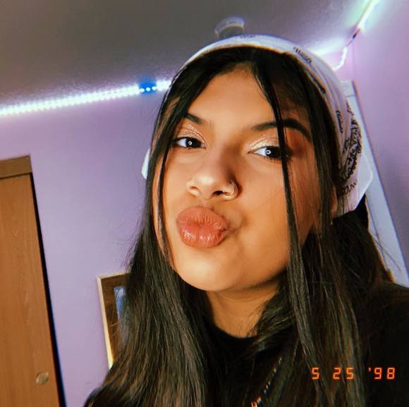 Profile Picture of Jasmine Minor (@_jasmine_minor_) on Poshmark