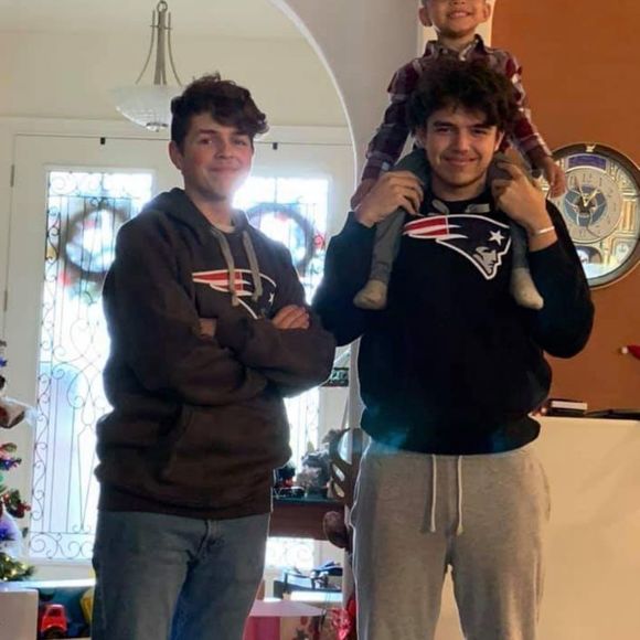 Profile Picture of Marek Battistone (@neonk02) on Poshmark