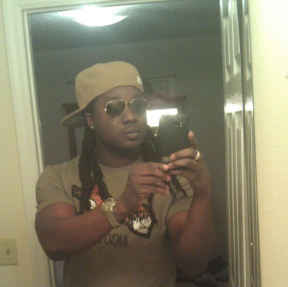 Profile Picture of William Laster (@trillbill_4) on Poshmark