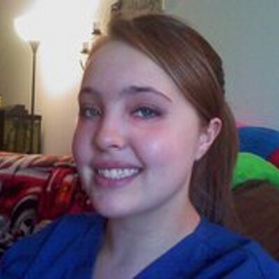 Profile Picture of Stephanie McDade (@unicornsunite) on Twitter