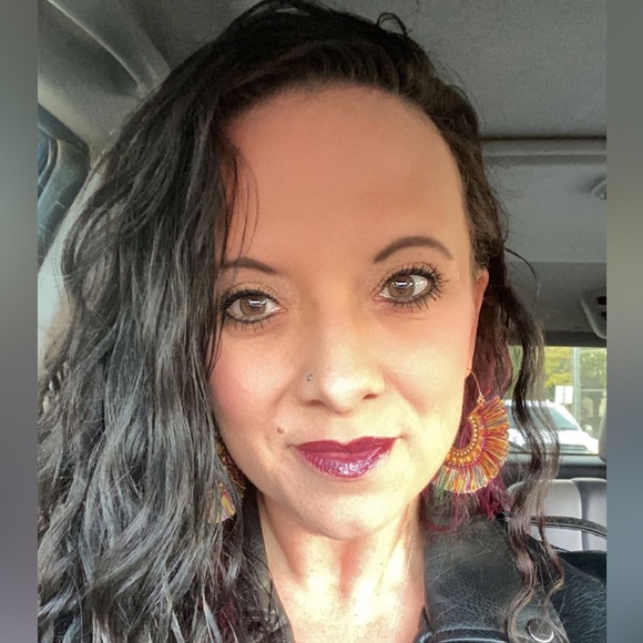 Profile Picture of Joanne Baumgardner (@jobaumttu) on Poshmark