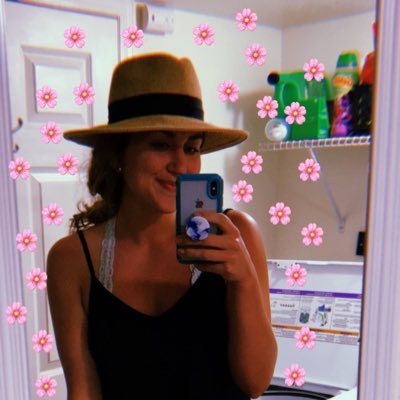 Profile Picture of Rachel (@rachel_a_kremer) on Twitter