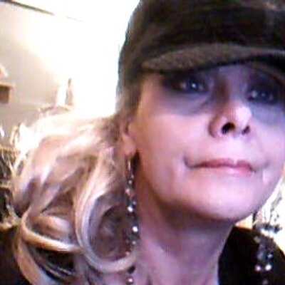 Profile Picture of Lorraine Laughlin (@LaughlinCalif) on Twitter