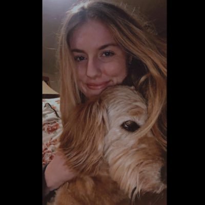 Profile Picture of Carlie McGrath (@CarlieMcGrath) on Twitter