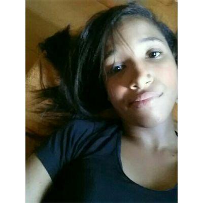Profile Picture of Íris Clemente (@IrisRs49) on Twitter