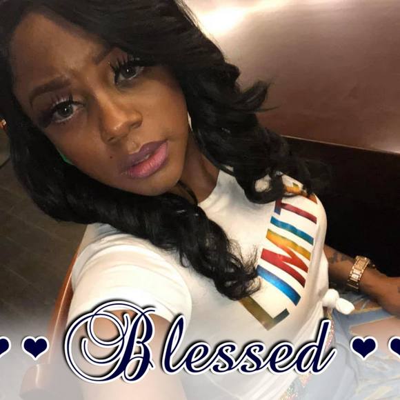 Profile Picture of Tiesha Robertson (@panther2blaze) on Poshmark