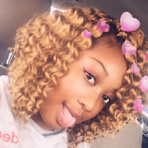 Profile Picture of Hope Bannister (@hopebannister) on Poshmark