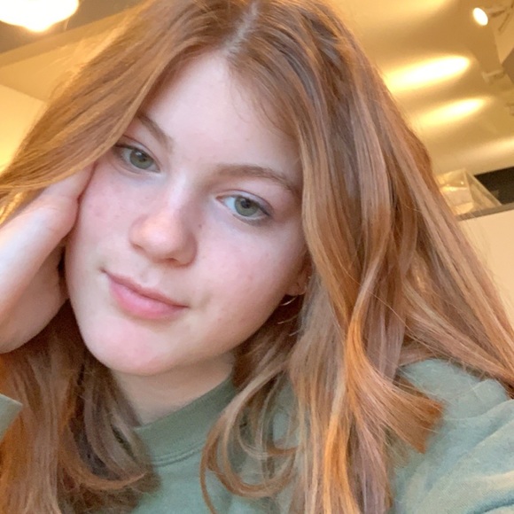 Profile Picture of Hazel Mckinney (@hazelmckinney) on Poshmark