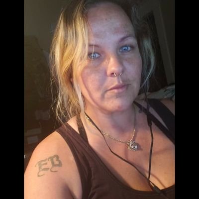 Profile Picture of Christine Lovelace (@Chrissyluv518) on Twitter