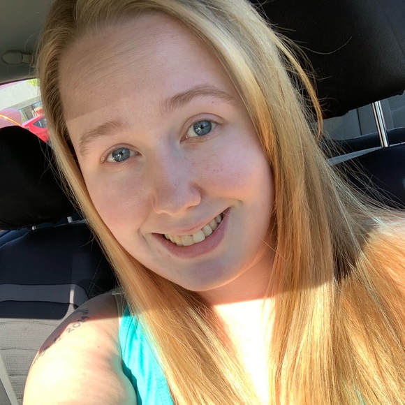 Profile Picture of Mary Wyatt (@marywyatt92) on Poshmark