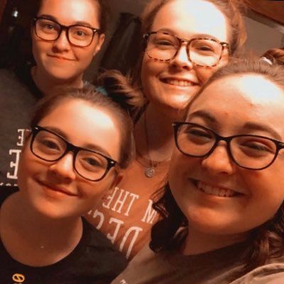 Profile Picture of Josie Palmer (@josiep0423) on Twitter