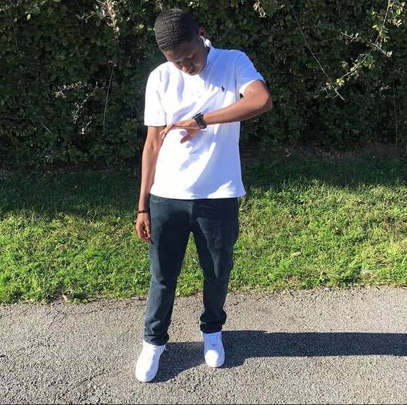 Profile Picture of James Eady (@jameseady8) on Poshmark