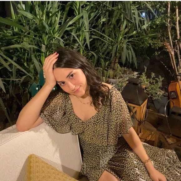 Profile Picture of Simay Tanrıöver (@simaytanriover) on Poshmark