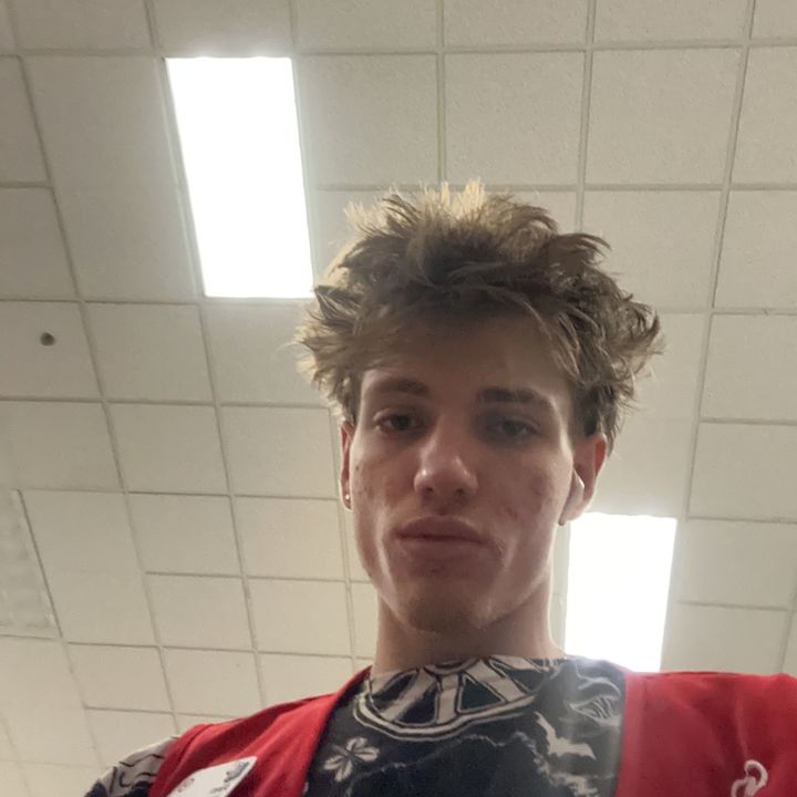 Profile Picture of alen (@@allenmalic) on Tiktok