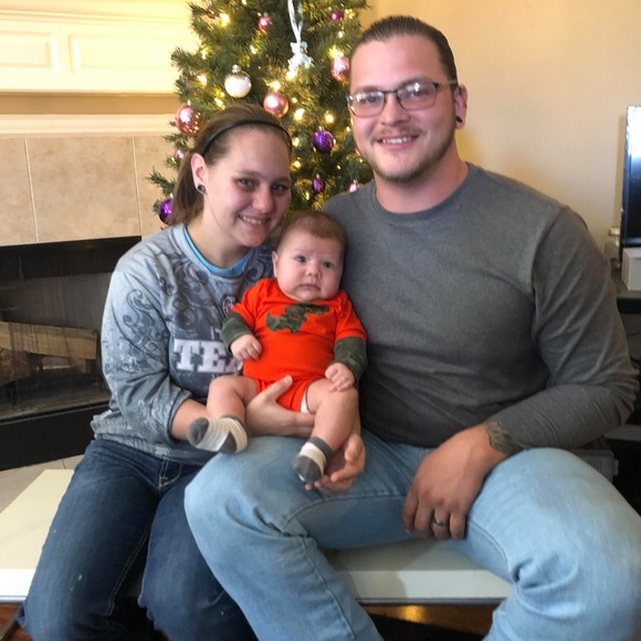 Profile Picture of Dezrae Groomer (@smallz119) on Poshmark