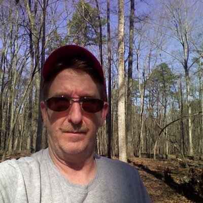 Profile Picture of David Scoggins (@davescogg) on Twitter