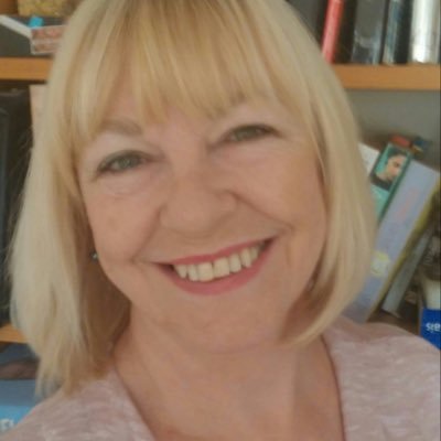Profile Picture of Chrissie-mas Bradshaw❄️ (author) (@ChrissieBeee) on Twitter