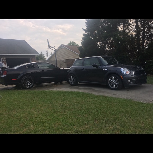 Profile Picture of Christopher Gille (@chrisgille97) on Poshmark