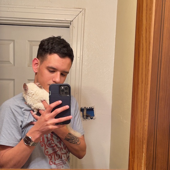 Profile Picture of Zachary Foster (@zacharyfoste230) on Poshmark