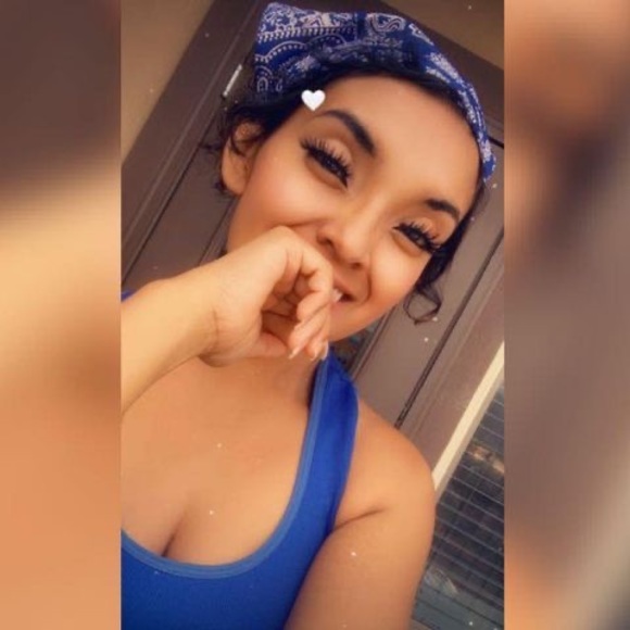 Profile Picture of Lynnette Garciiaa (@l_garciiaa) on Poshmark