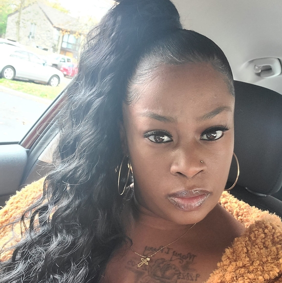 Profile Picture of Chaleach Perry (@dejonta30) on Poshmark