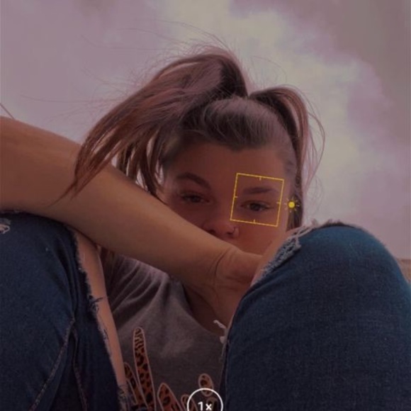 Profile Picture of Savannah Archer (@savannahe2020) on Poshmark