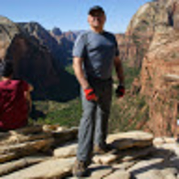 Profile Picture of Michael Link (@michaellink69) on Poshmark