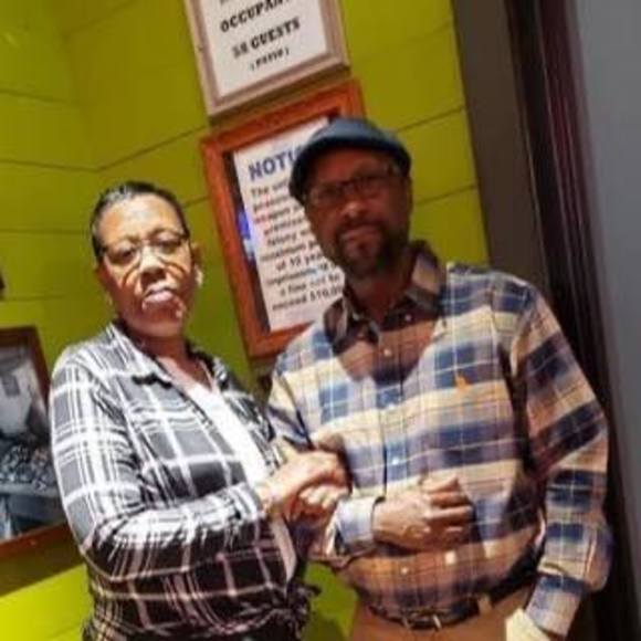 Profile Picture of Cherry Ballard (@samcherry319) on Poshmark