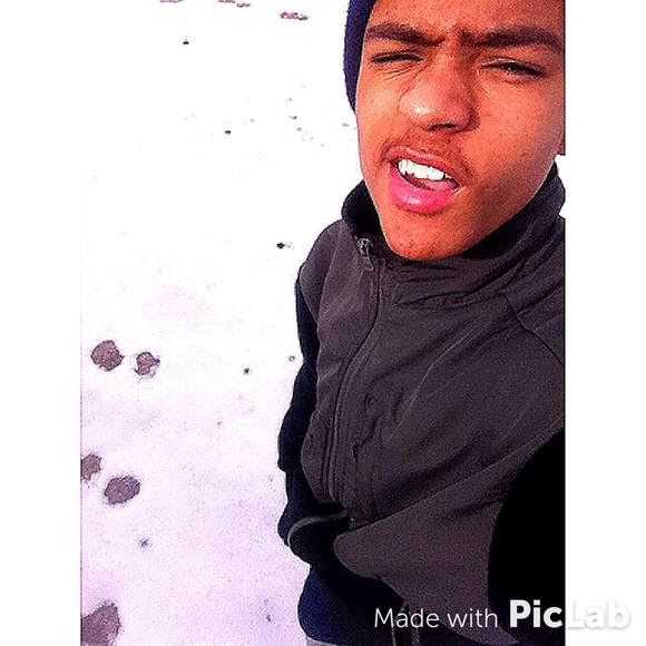 Profile Picture of David Whitfield (@dayday1220) on Poshmark