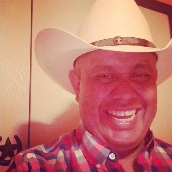 Profile Picture of Alejandro Iglesias (@manbru66) on Poshmark