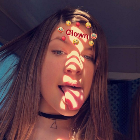 Profile Picture of Faylene Heater (@fayleneh) on Poshmark