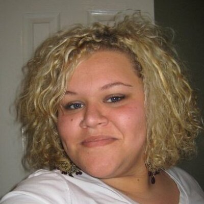 Profile Picture of Alicia Davidson (@AliciaRene9) on Twitter