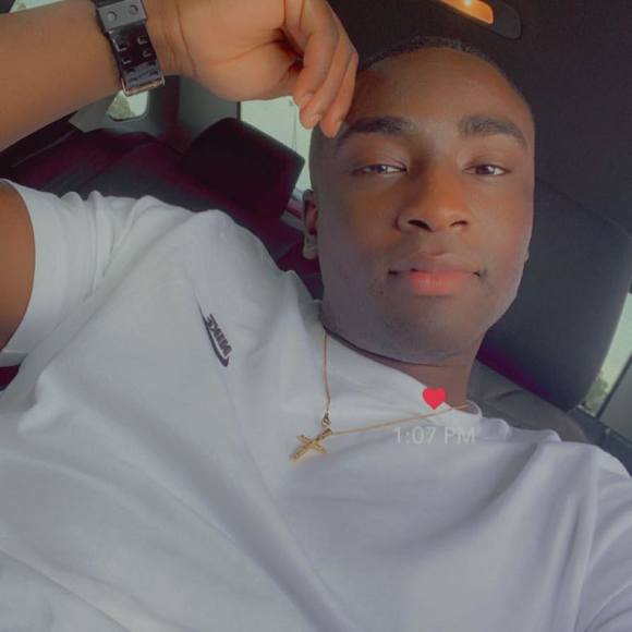 Profile Picture of Jonathan Laurent (@jonathanlaur258) on Poshmark