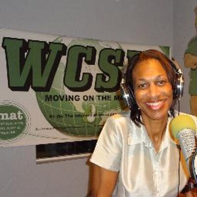 Profile Picture of Crystal Porter (@CurlyHairExpert) on Twitter