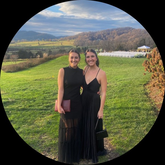 Profile Picture of Annie Bernica (@annb321) on Poshmark