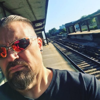 Profile Picture of Chris (@ChrisDeome) on Twitter