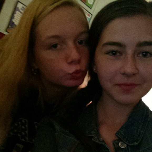 Profile Picture of Anna Andryushchenko (@anutkaaa) on Poshmark