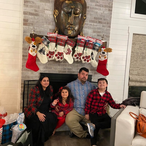 Profile Picture of Yahima Ottey (@yahimaottey) on Poshmark