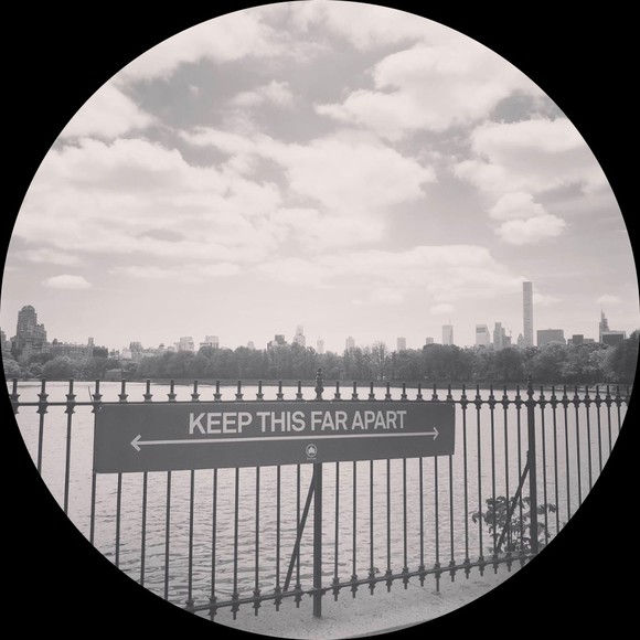 Profile Picture of Leslie Pitterson (@lpittersonpm) on Poshmark