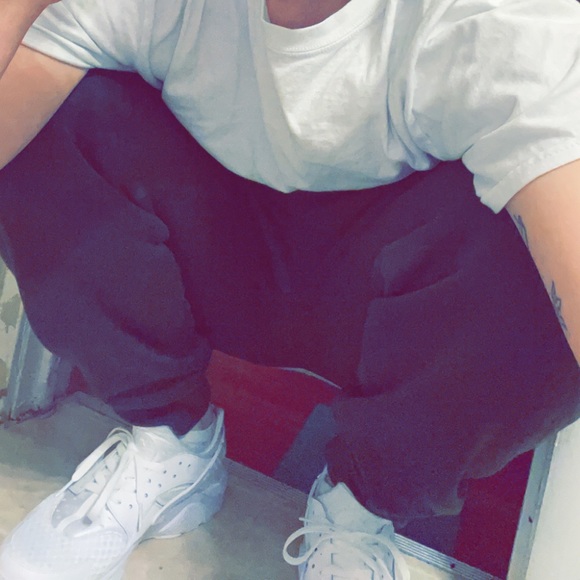 Profile Picture of Michael Humphries (@yonniethekid) on Poshmark